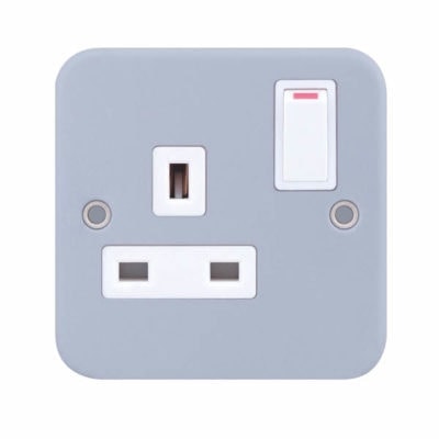 Metal Clad Switched Socket 1 Gang 13A-0