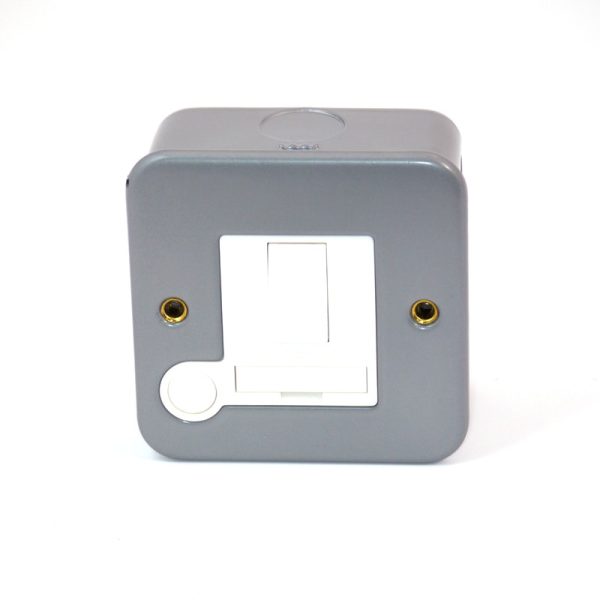 13A switched metal clad fused spur with metal back box.-499