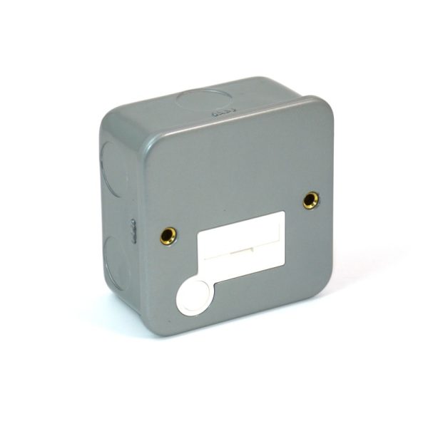 13A unswitched metal clad fused spur with metal back box.-505