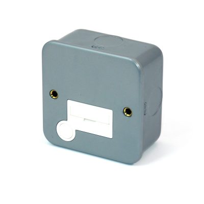 13A unswitched metal clad fused spur with metal back box.-0