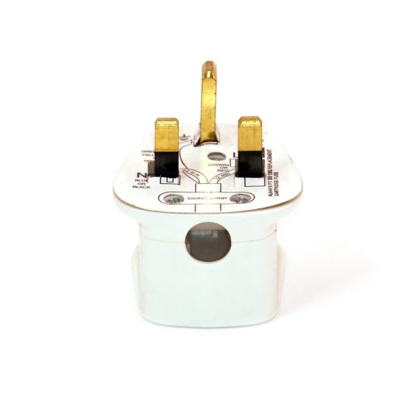 13 amp surge plug/adaptor. White.-509